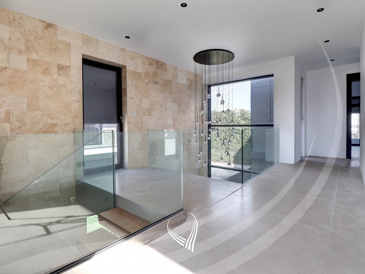 Shtëpi me 4 dhoma gjumi në shitje në Preoc – afër lagjes Marigona Residence 12